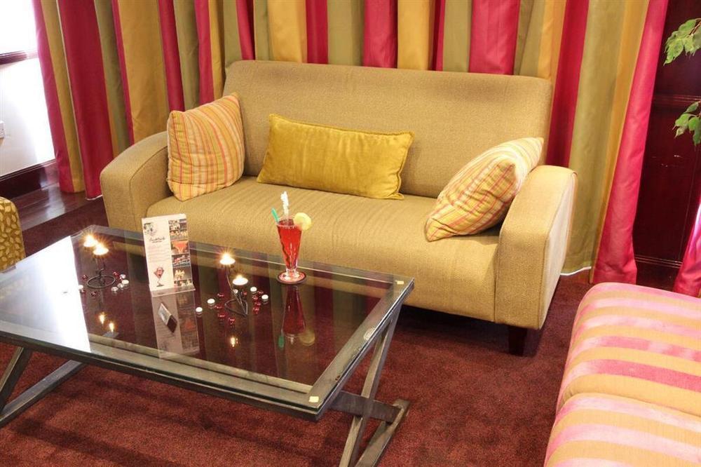 Cresta President Hotel Gaborone Bilik gambar